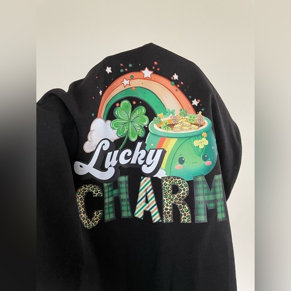 No Boundaries Custom St. Patrick’s Lucky Charm Pot of Gold Graphic Tee Juniors M - Picture 11 of 12